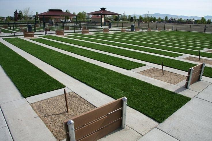 Horseshoe courts
